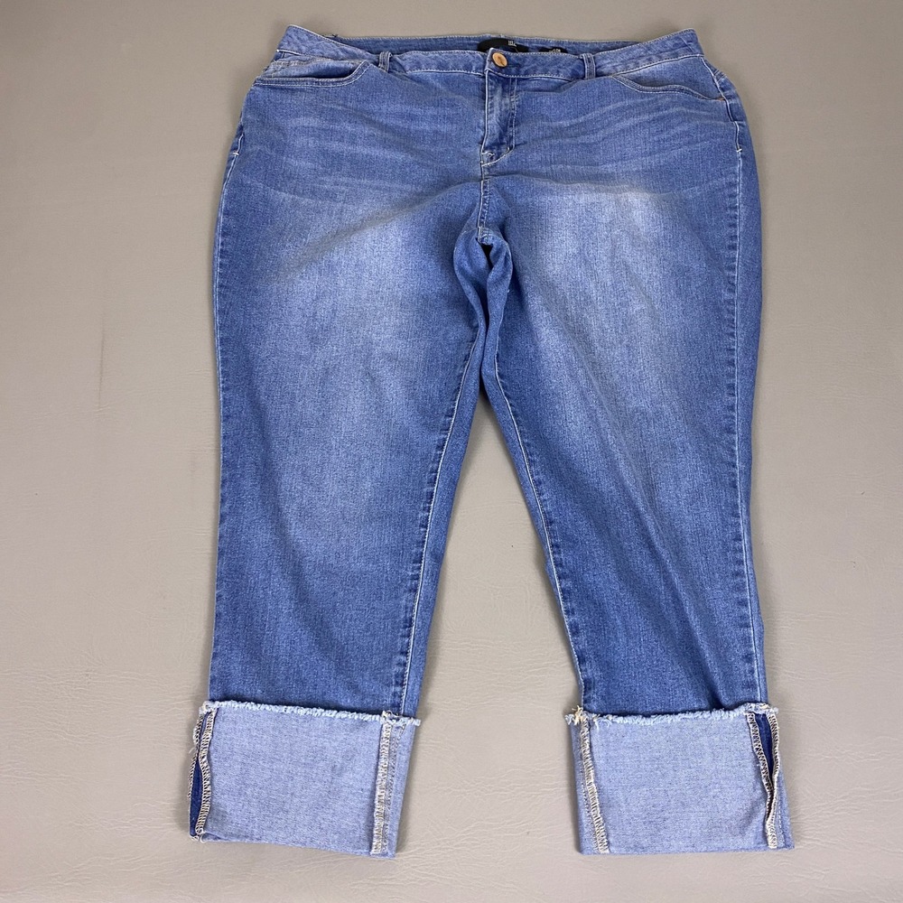 1822 Denim Taylor Jeans Women's Plus 22W Blue Medium Wash Cropped Cuffed Raw Hem